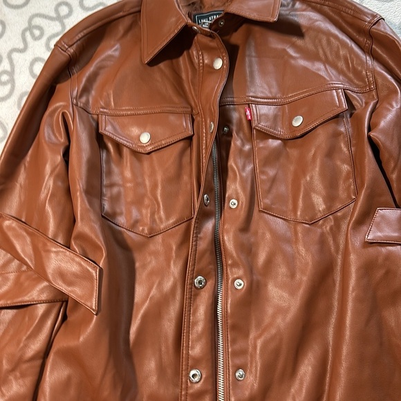 Levi’s Brown Faux Leather Belted Shirt Jacket - Picture 6 of 8